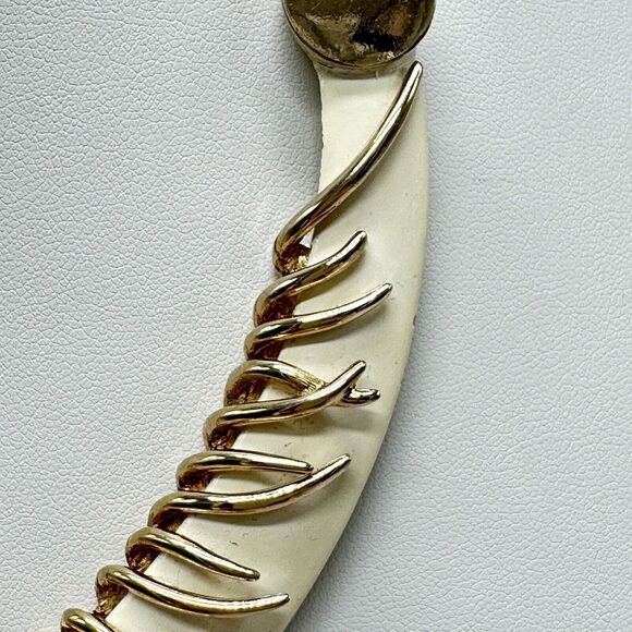 Vintage Boucher Choker Style Necklace Brutalist White Enamel Gold Tone FLAWED - Picture 14 of 16